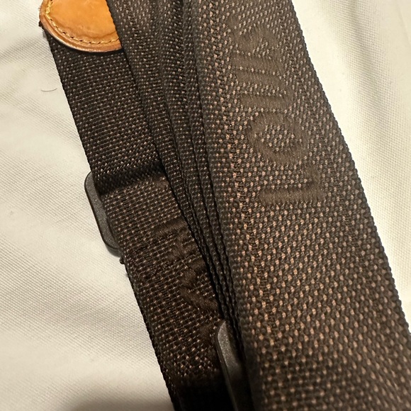LV authentic canvas and leather adjustable strap - Picture 6 of 7